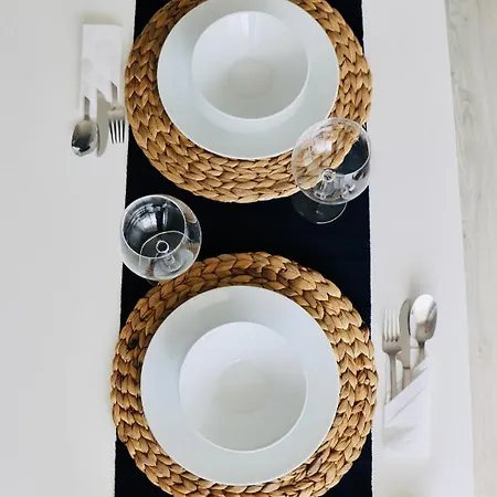 Atlantic Getaway - T1 100 M To The Waves * Buarcos