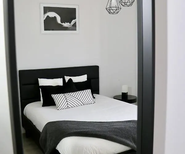 Atlantic Getaway - T1 100 M To The Waves Apartamento