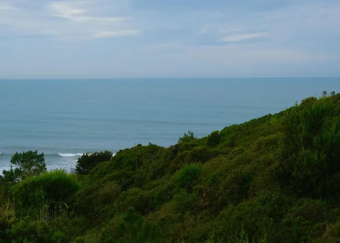 Atlantic Getaway - T1 100 M To The Waves Buarcos